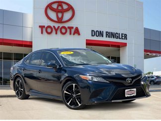 Used 2019 Toyota Camry XSE image 1