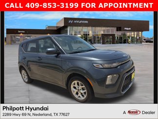Used 2022 Kia Soul LX w/ Technology Package image 1