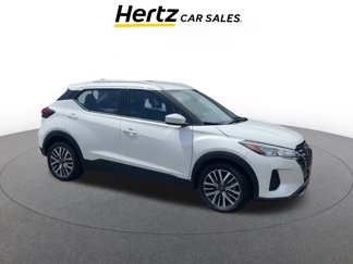 Used 2024 Nissan Kicks SV image 1
