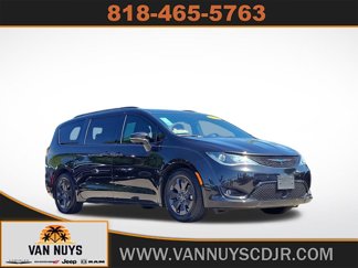 Used 2020 Chrysler Pacifica Limited w/ Advanced Safetytec Group image 1