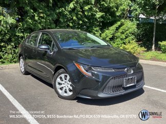 Used 2022 Toyota Corolla LE image 1