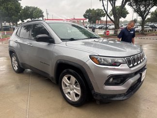 Used 2022 Jeep Compass Latitude image 1