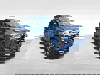 Used 2025 Chevrolet Equinox LT image 1