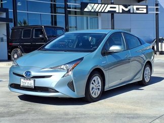 Used 2017 Toyota Prius Two image 1