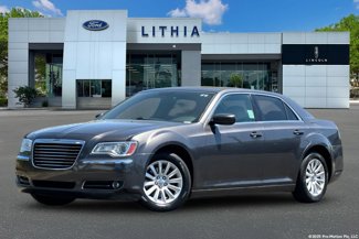 Used 2014 Chrysler 300 w/ Driver Convenience Group image 1