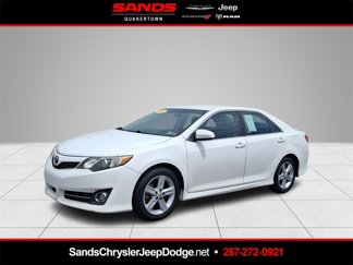 Used 2012 Toyota Camry image 1