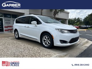 Used 2019 Chrysler Pacifica Touring-L image 1