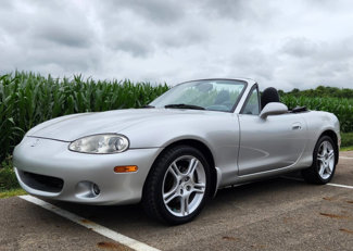 Used 2004 MAZDA MX-5 Miata LS image 1