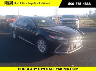 Used 2021 Toyota Camry LE image 1