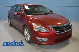 Used 2015 Nissan Altima 2.5 SV w/ Convenience Package image 1