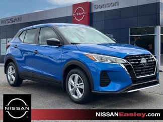 New 2025 Nissan Kicks Play S image 1