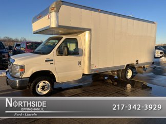 Used 2015 Ford E-350 and Econoline 350 Super Duty image 1