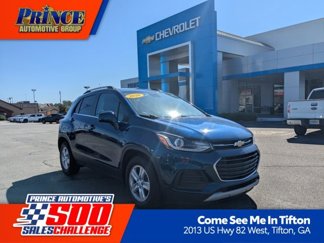 Used 2020 Chevrolet Trax LT w/ Driver Confidence Package image 1
