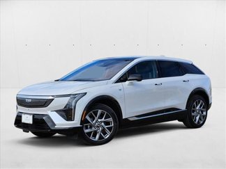 New 2025 Cadillac Optiq Luxury 1 image 1