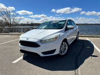 Used 2016 Ford Focus SE image 1