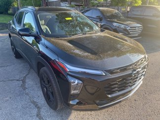 Used 2025 Chevrolet Trax ACTIV image 1