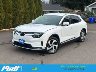 Used 2023 VinFast VF 8 Eco image 1