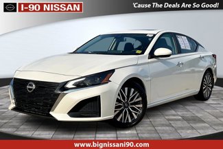 Used 2023 Nissan Altima 2.5 SV w/ SV Premium Package image 1