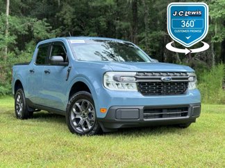 Certified 2022 Ford Maverick XLT image 1