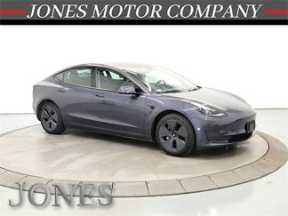 Used 2023 Tesla Model 3 Standard Range image 1