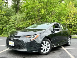 Used 2022 Toyota Corolla LE image 1