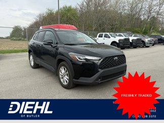 Used 2022 Toyota Corolla Cross LE image 1