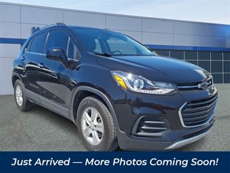 Used 2020 Chevrolet Trax LT w/ Driver Confidence Package image 1