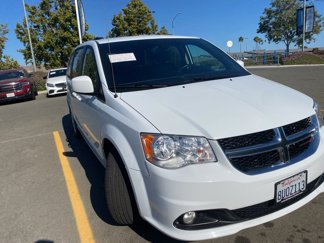 Used 2019 Dodge Grand Caravan SXT image 1