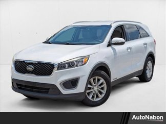 Used 2017 Kia Sorento LX image 1