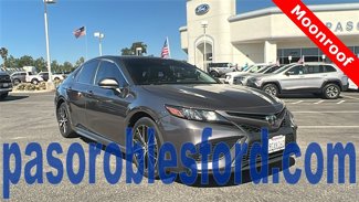 Used 2023 Toyota Camry SE image 1