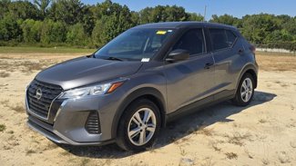 Used 2023 Nissan Kicks S image 1