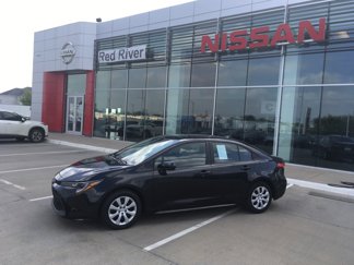 Used 2021 Toyota Corolla LE image 1
