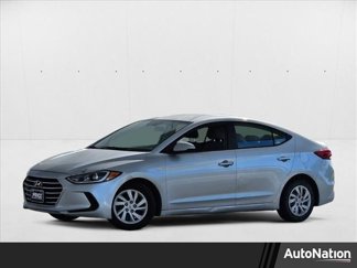 Used 2017 Hyundai Elantra SE image 1