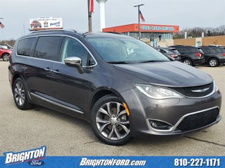 Used 2020 Chrysler Pacifica Limited w/ Tire & Wheel Group image 1