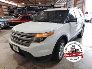 Used 2013 Ford Explorer 4WD w/ Class III Trailer Tow Pkg image 1