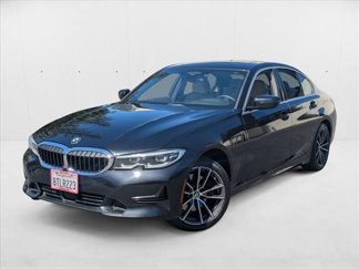 Used 2021 BMW 330e image 1
