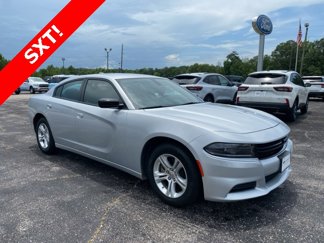 Used 2023 Dodge Charger SXT image 1