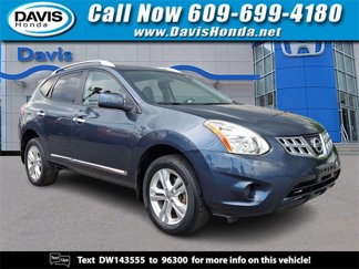 Used 2013 Nissan Rogue SV image 1