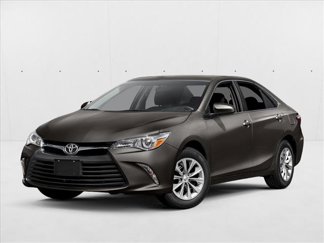 Used 2016 Toyota Camry LE image 1