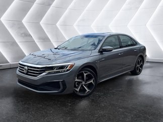 Certified 2021 Volkswagen Passat 2.0T R-Line image 1