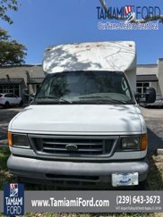 Used 2006 Ford E-350 and Econoline 350 Super Duty image 1