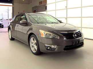Used 2014 Nissan Altima 2.5 SL w/ Moonroof Package image 1