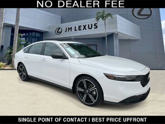 Used 2025 Honda Accord Sport image 1