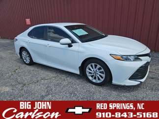 Used 2020 Toyota Camry LE image 1