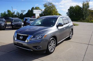 Used 2015 Nissan Pathfinder S image 1
