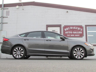 Used 2019 Ford Fusion SE image 1