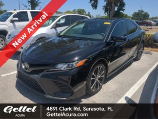 Used 2019 Toyota Camry SE image 1