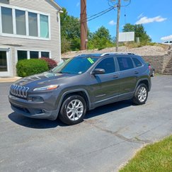Used 2016 Jeep Cherokee Latitude w/ Comfort & Sound Group image 1