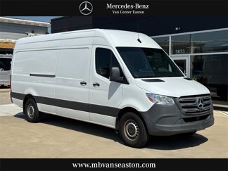 Used 2022 Mercedes-Benz Sprinter 2500 image 1