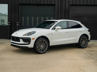 New 2025 Porsche Macan image 1